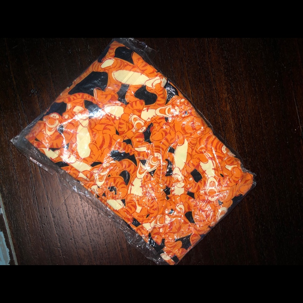 Tigger leggings!